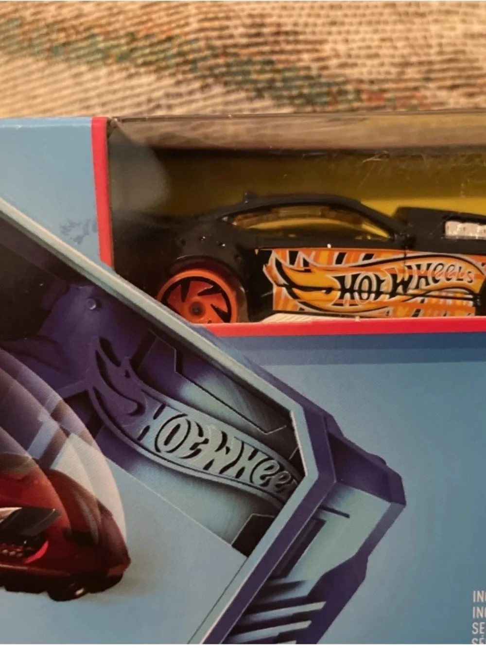 Lot of 2 HOT WHEELS Action Accessories Flip Ripper & Loop Star w/ Cars NEW